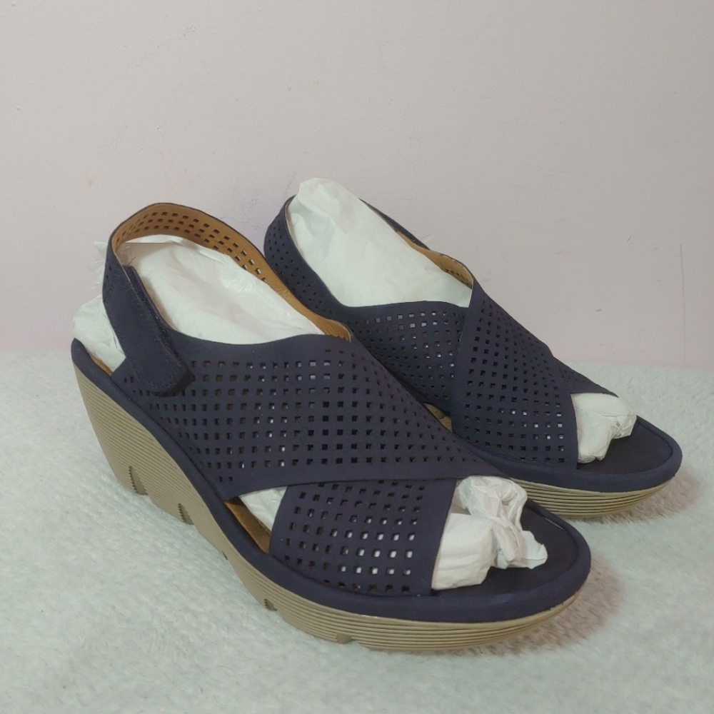 Clarks Artisan Clarene Award Blue Nubuck Slingback Wedge Sandals Size 8.5 US